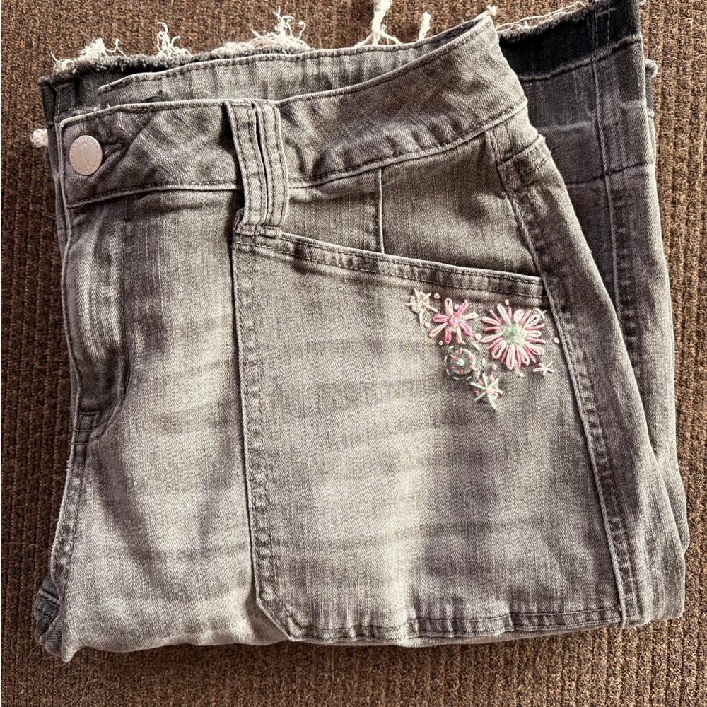 Flamingals hand Embroidered gray Women's baggy Jeans MED